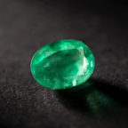 Oval Natural Emerald Gemstone Muzo Vivid Green 1.25 CT