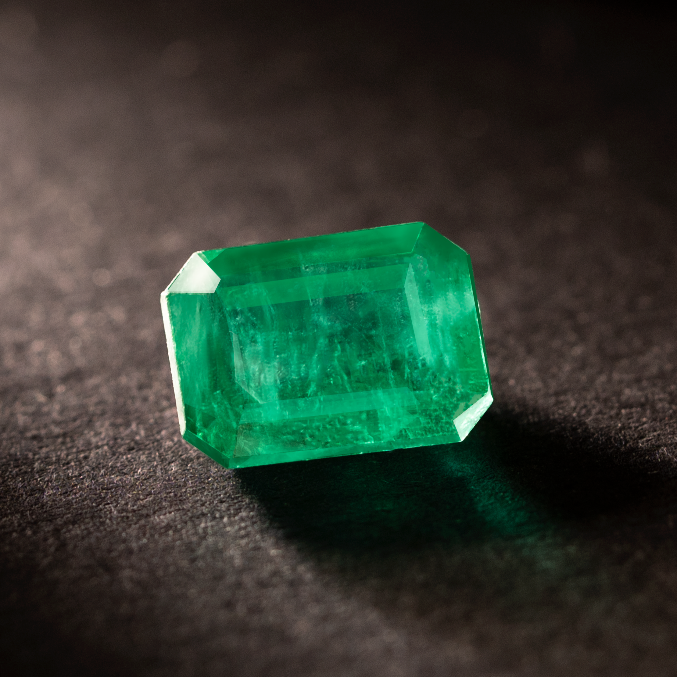 Rectangular Natural Emerald Gemstone Muzo Green 1.66 CT
