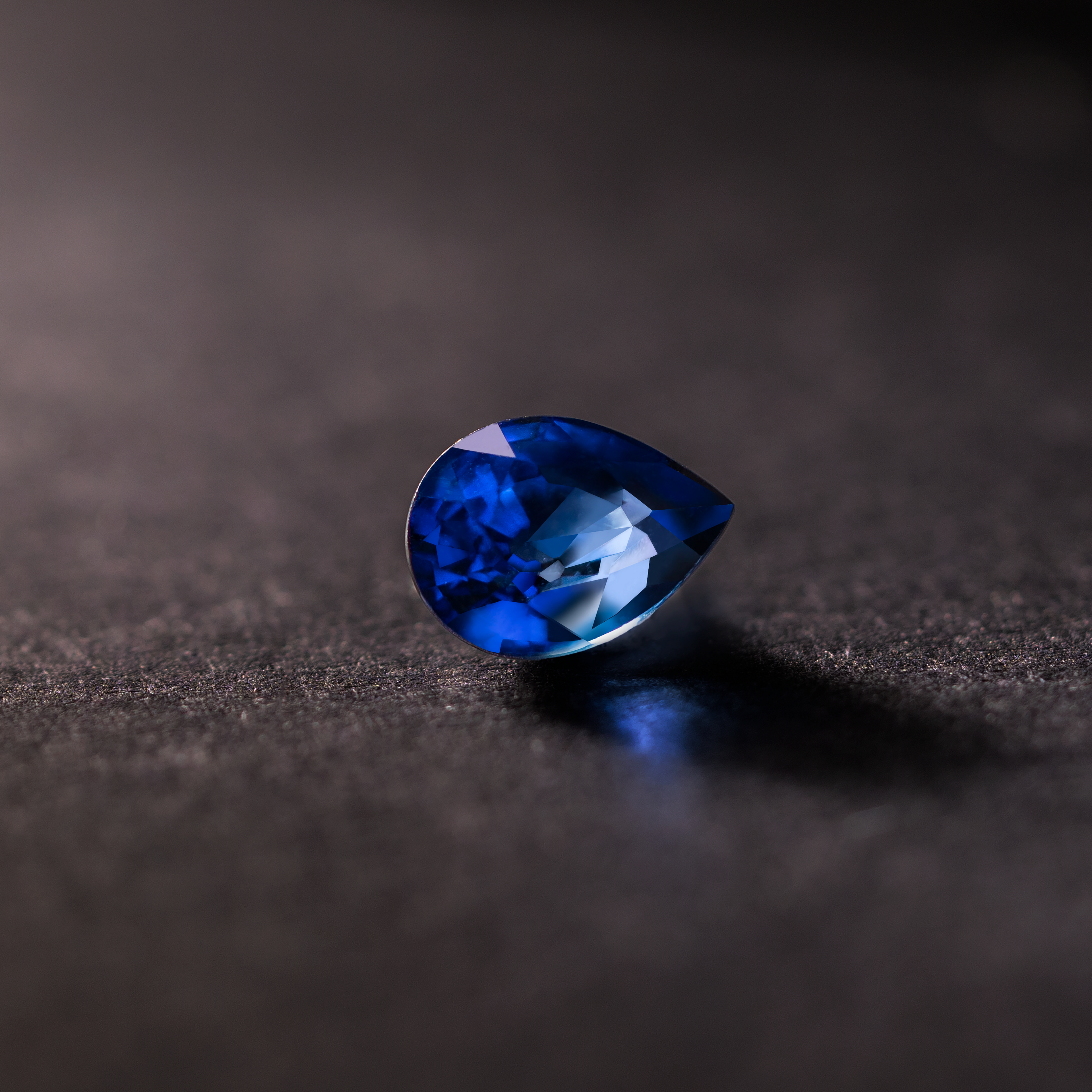 Pear Natural Colored Gemstone Royal Blue Sapphire 1.08CT