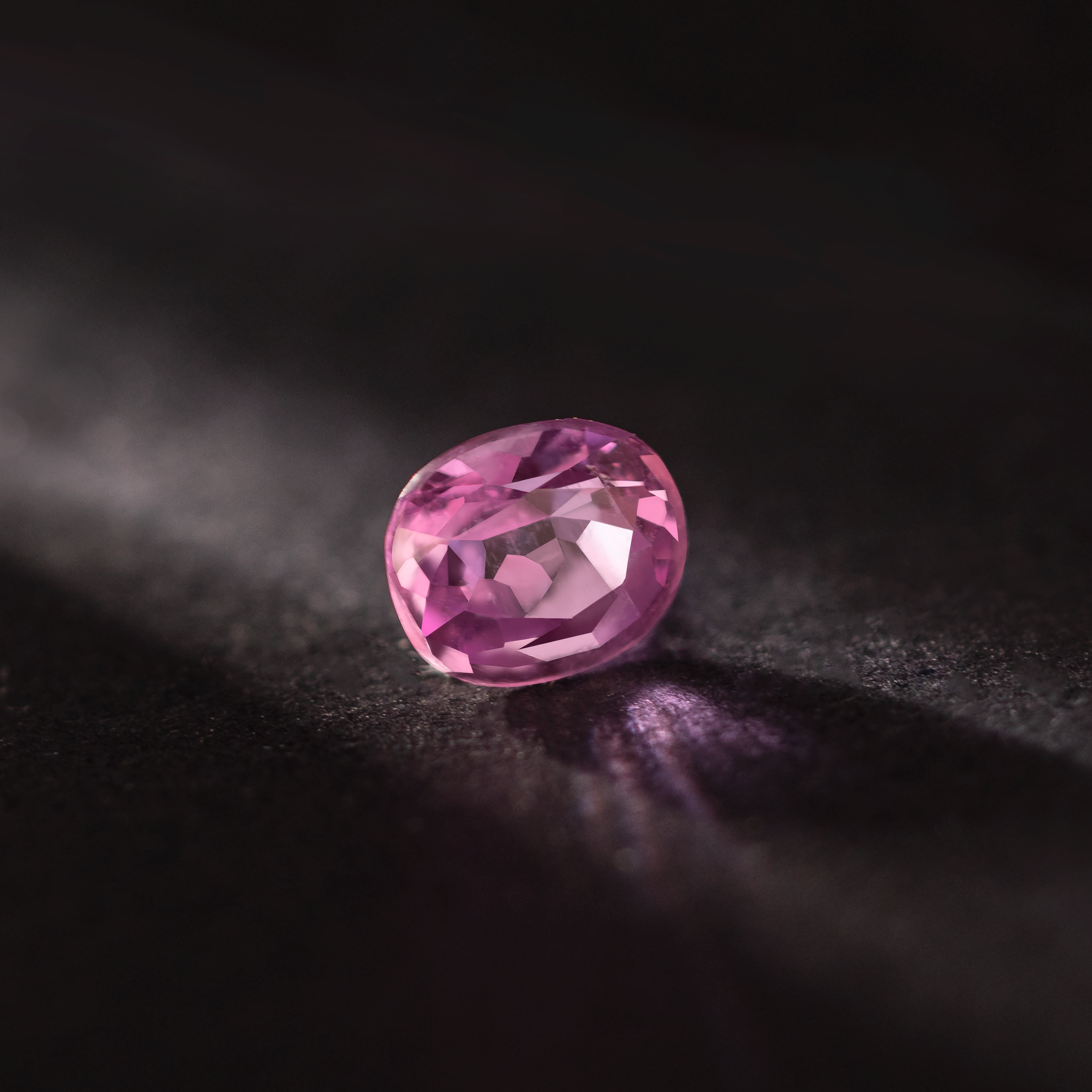 Oval Natural Colored Gemstone Pinkish-purple Sapphire 0.88 CT