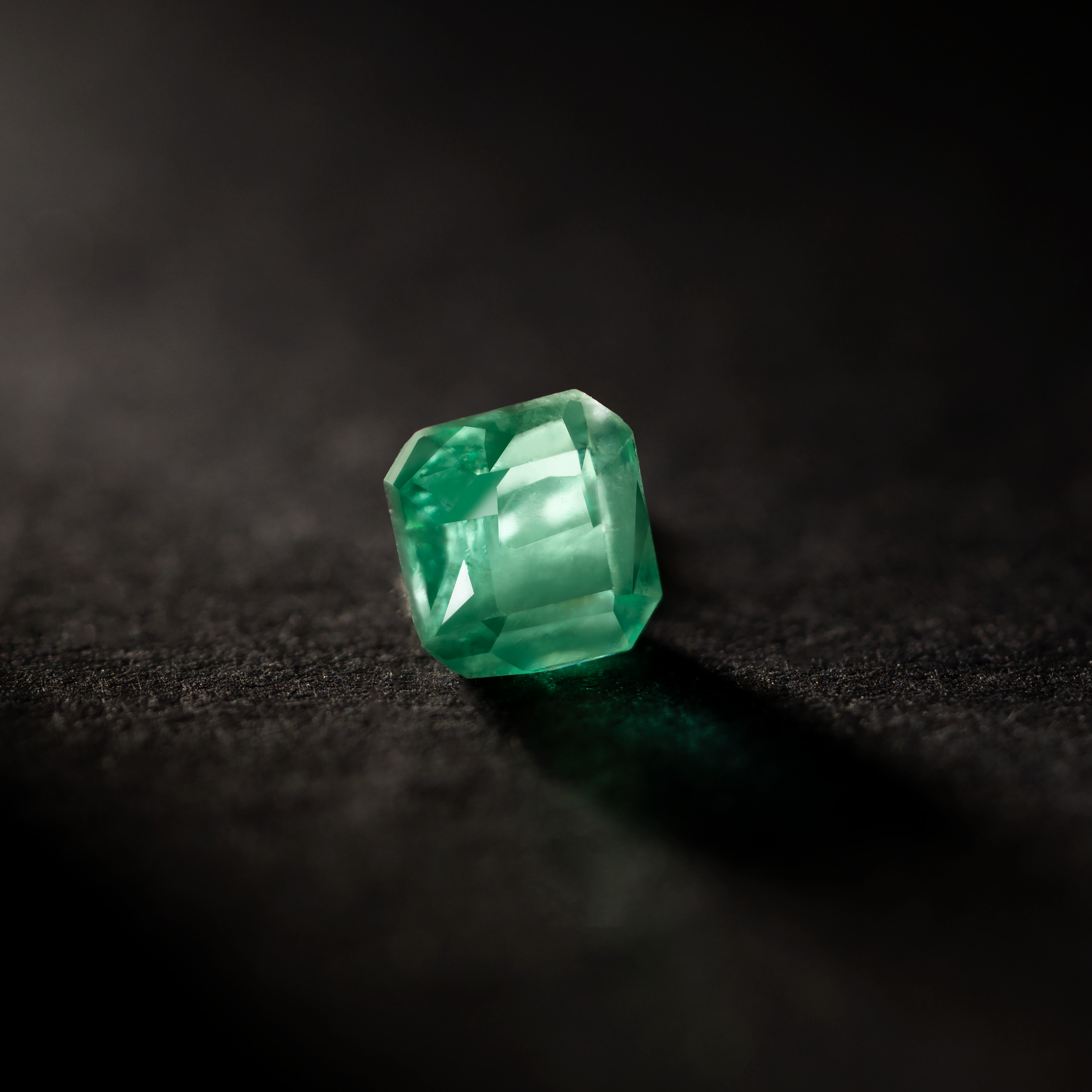 Emerald Natural Colored Gemstone Emerald 0.5 CT