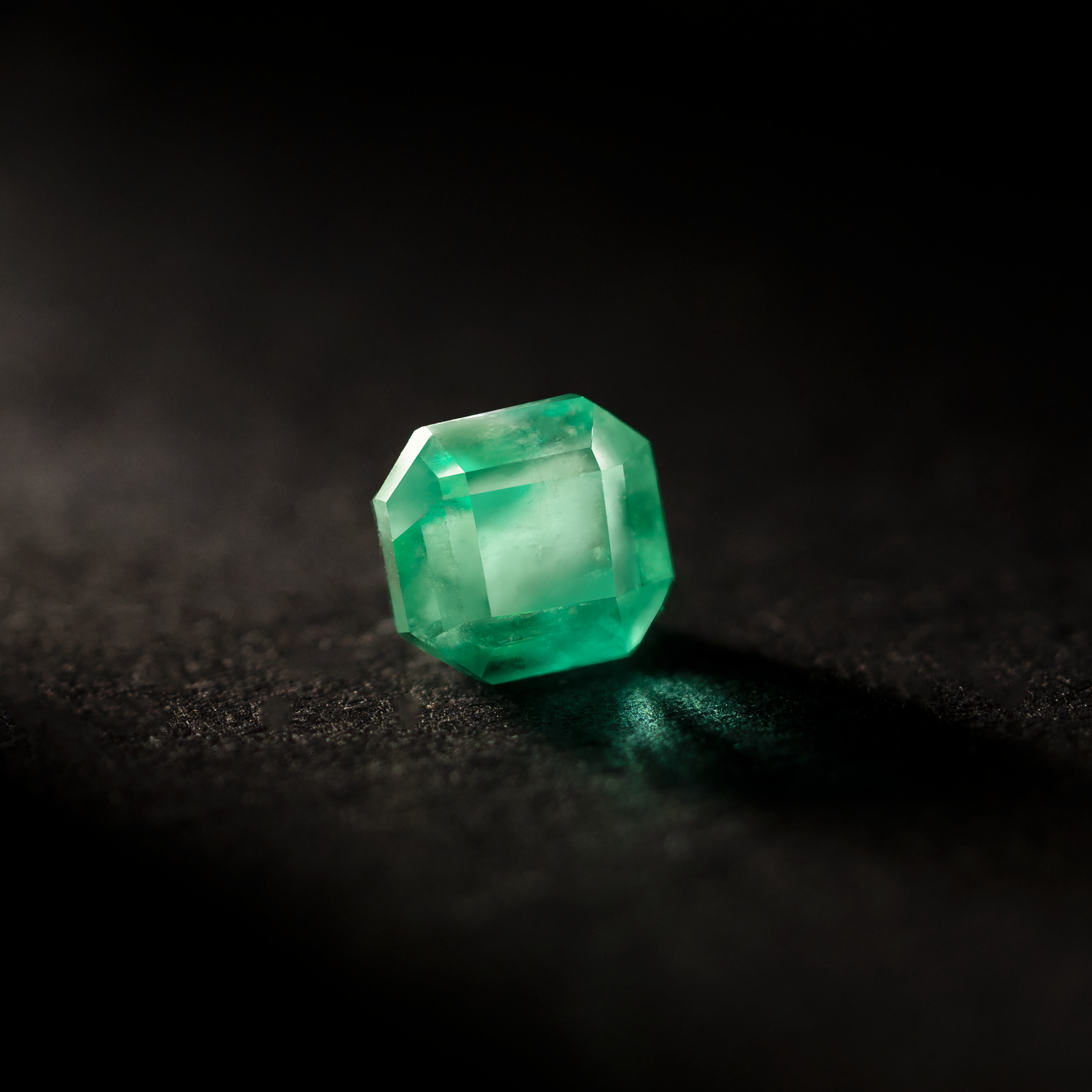 Emerald Natural Colored Gemstone 0.88CT