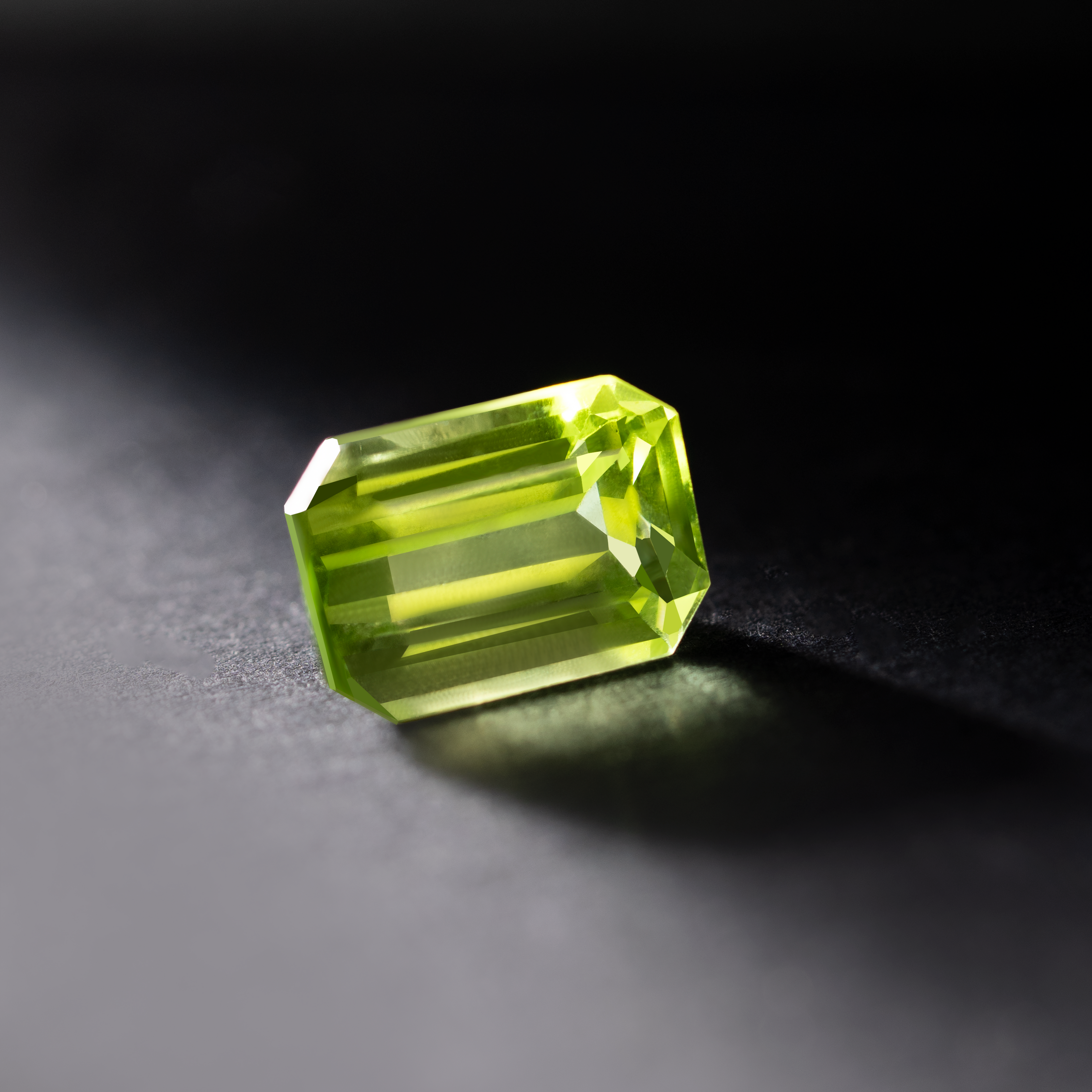 Emerald Natural Colored Gemstone Green Peridot 3.63 CT