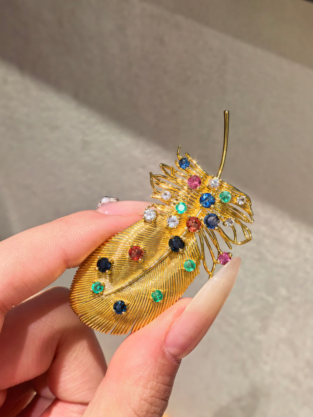 18K Gold Multi-stone Brooch