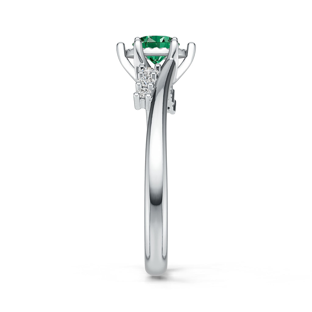 18K White Gold Emerald Diamond Ring