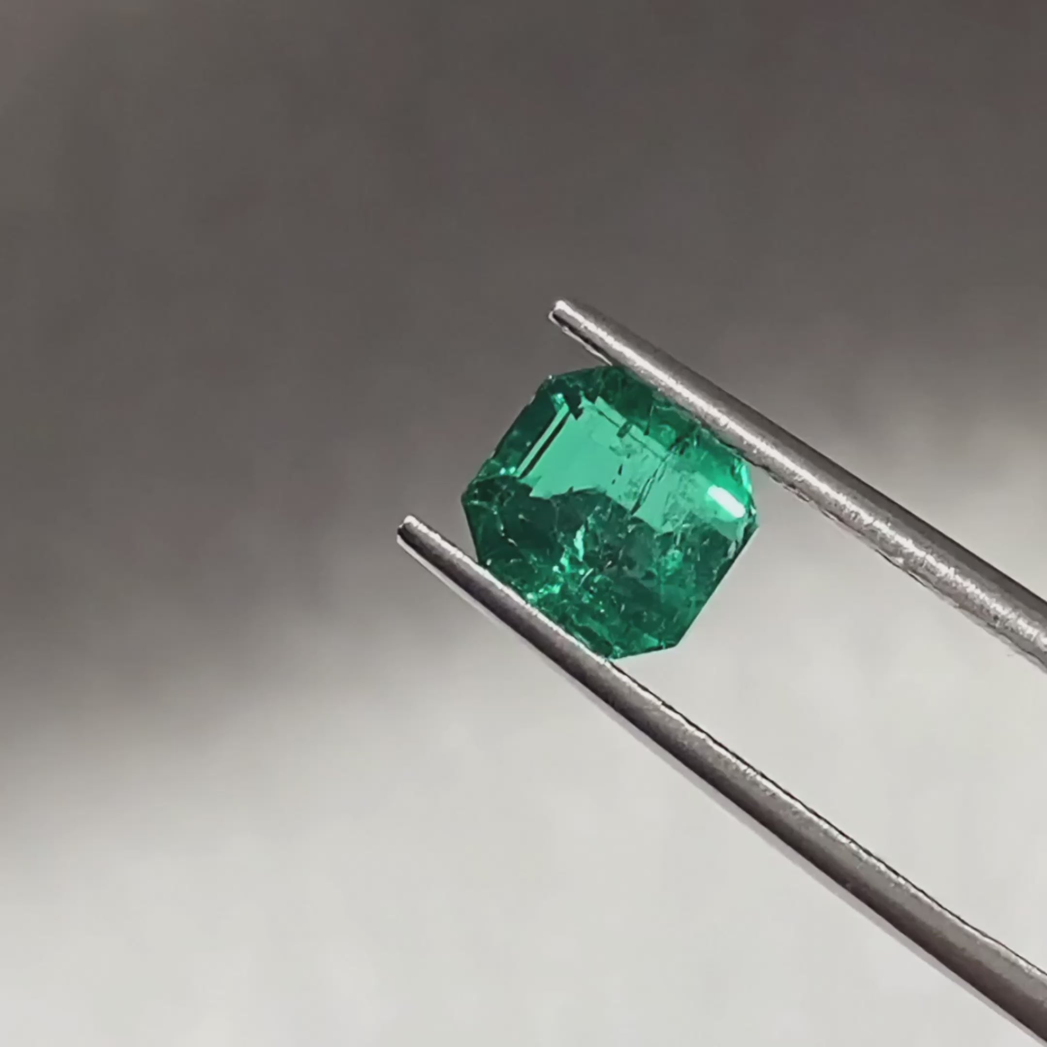 Emerald Natural Colored Gemstone Vivid Green Emerald 1.84 CT