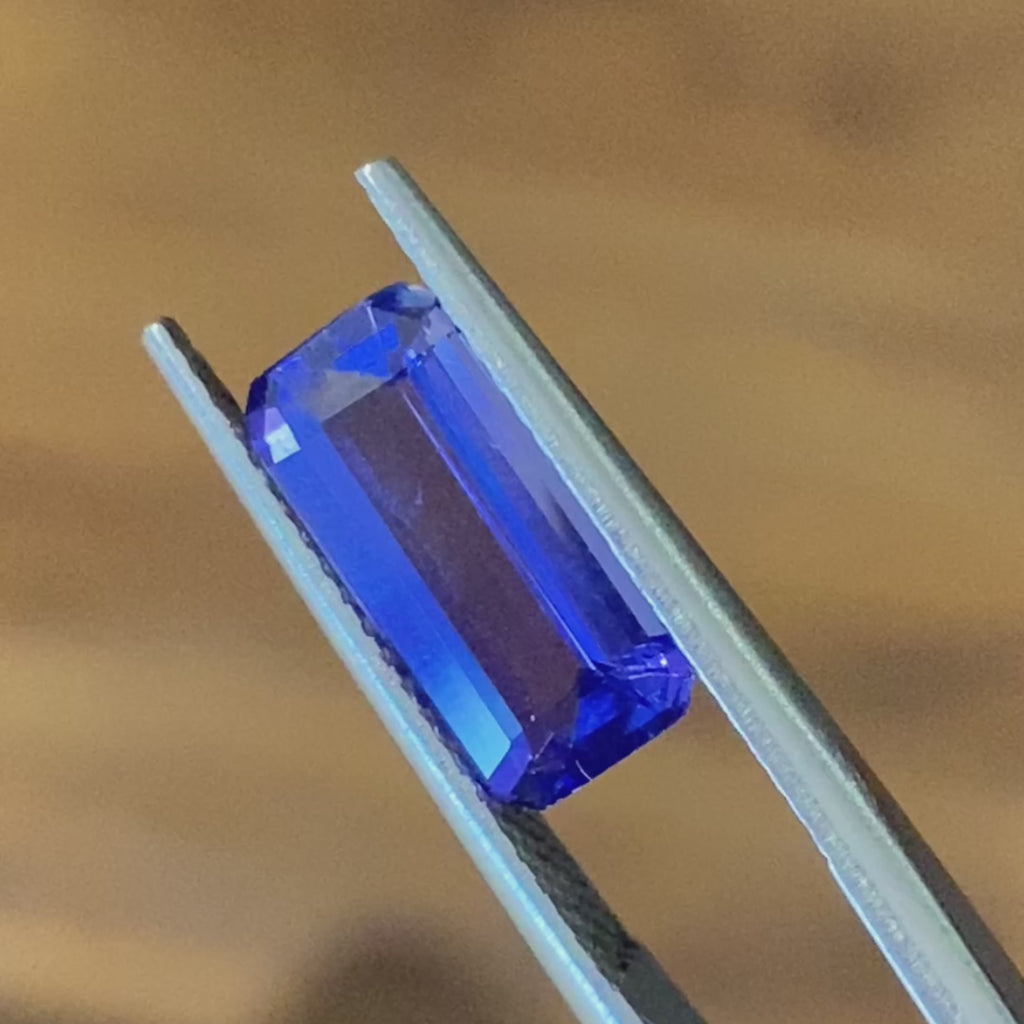 Emerald Natural Gemstone Blue Tanzanite 2.42 CT